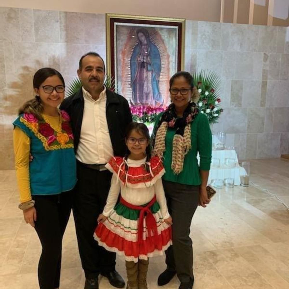 Meet your Posher, Elvira